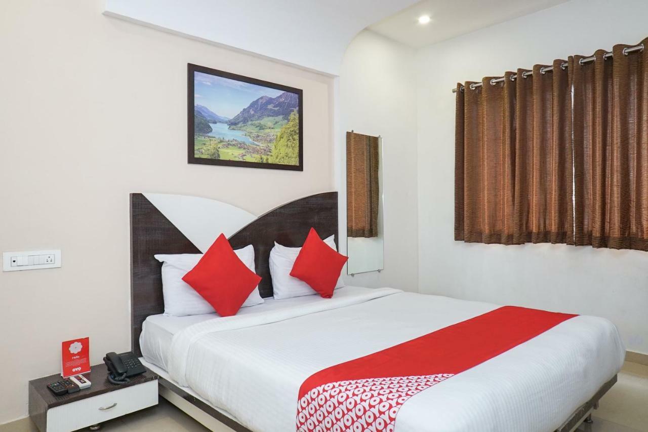 Oyo 19182 Hotel Montana Lonavala Buitenkant foto